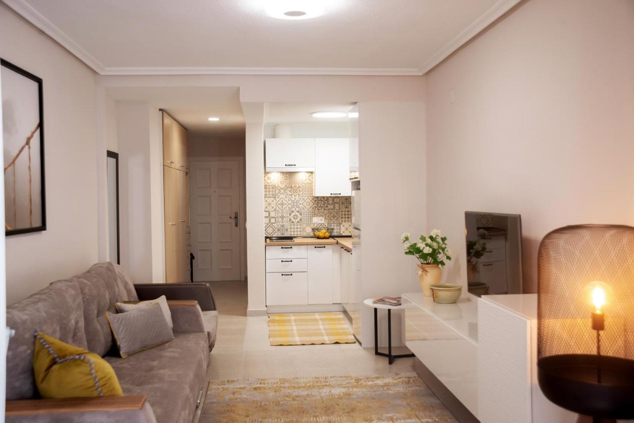 Holiday Studio Jardin Playa Torrevieja Exterior foto